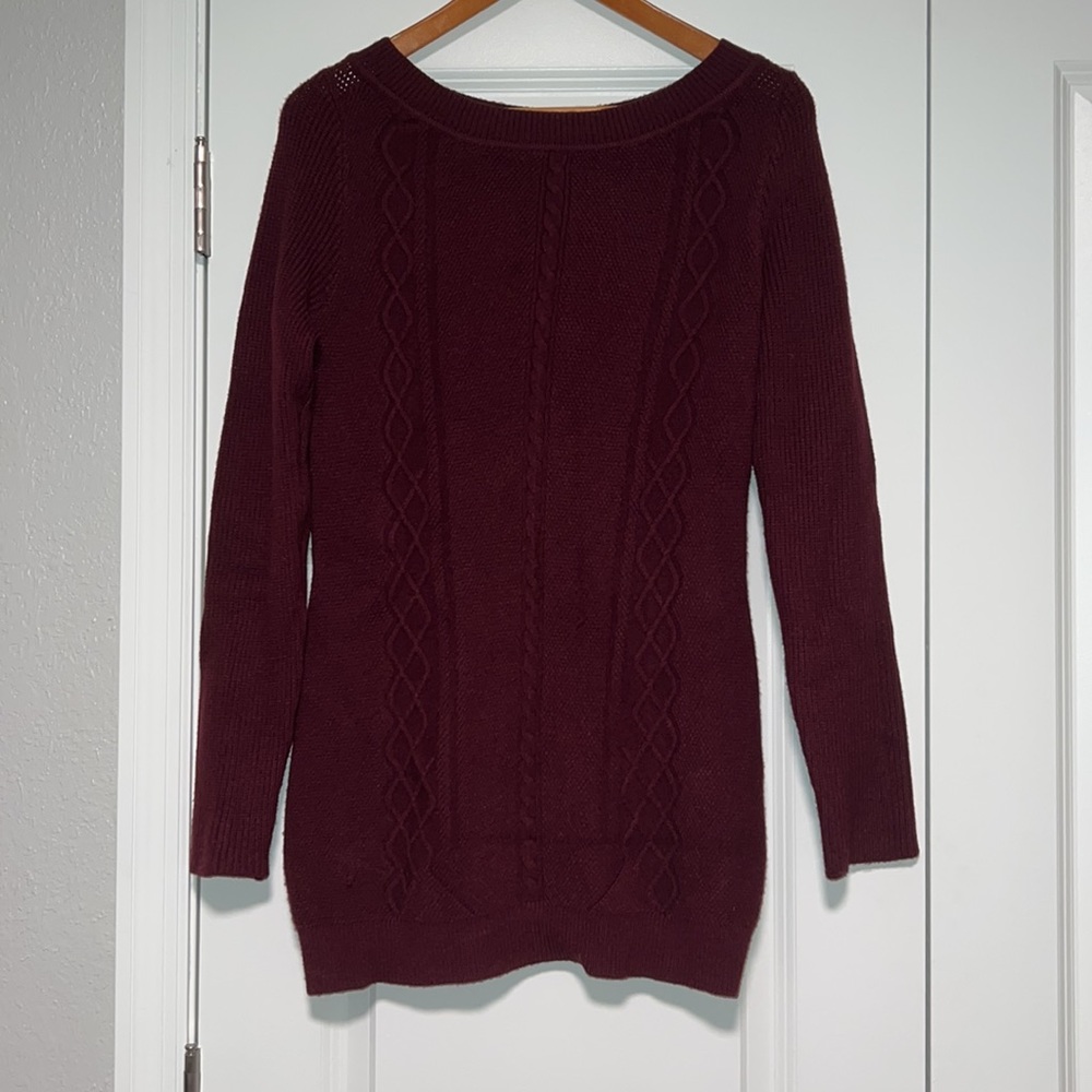 Red Wine Sweater! Practically New, worn once! Perfect for the fall & winter!